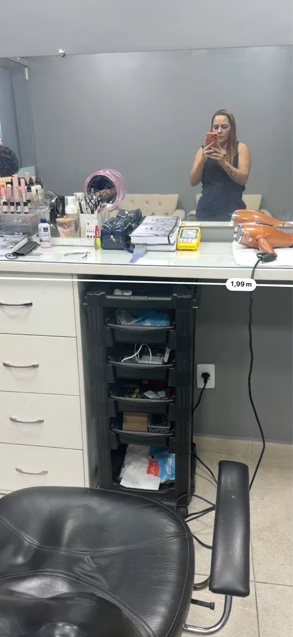 Beauty Salon Counter