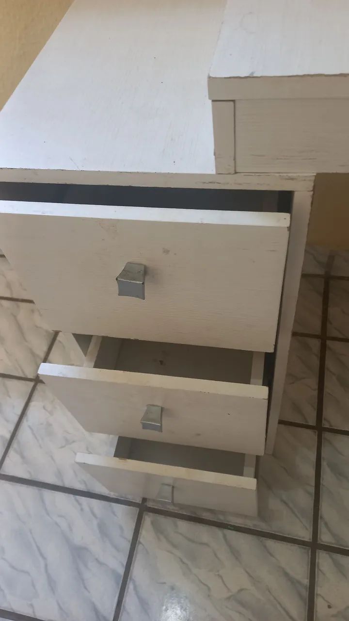 Escrivaninha (de 100 por 50) - Foto 2