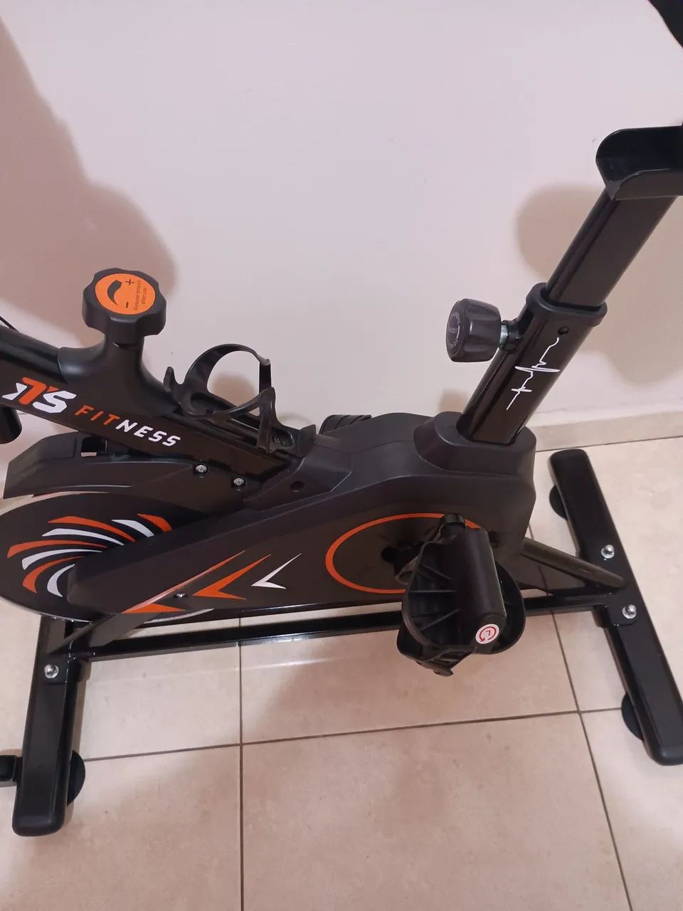 Bicicleta Spinning 8kg de inércia 