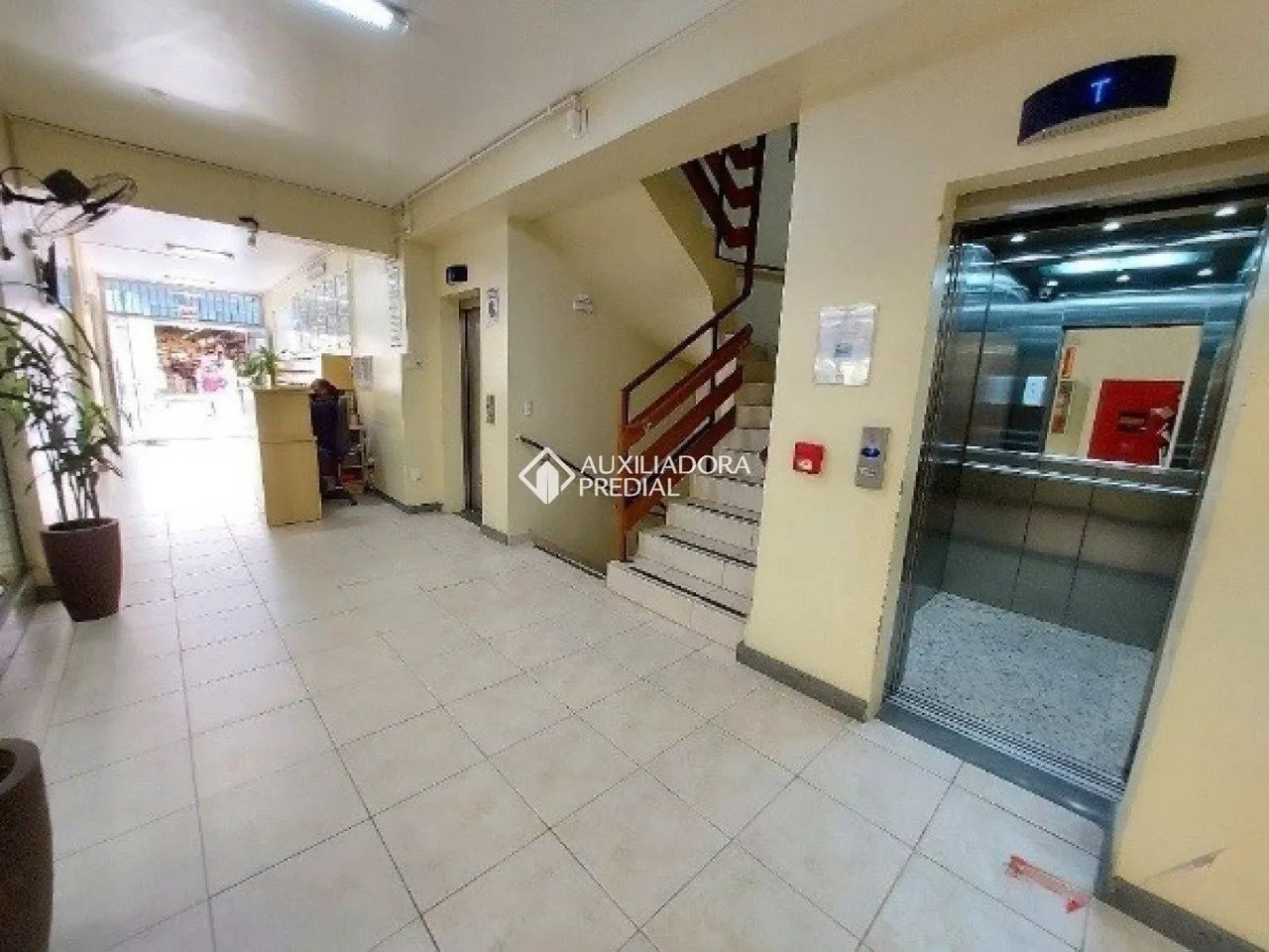 Excelente sala para alugar no Centro de Florianópolis. - Foto 3