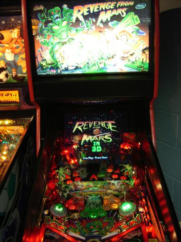Máquina Pinball Fliperama Arcade Revenge From Mars Bally