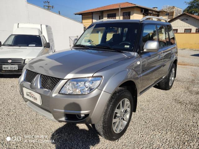 Pajero TR4 Automático 4x4