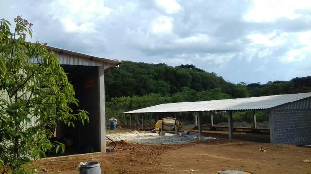 Barracão pré-moldados de concreto, galpões, granjas, estruturas metálicas - Foto 2