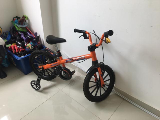Bicicleta novinha 2 meses de uso