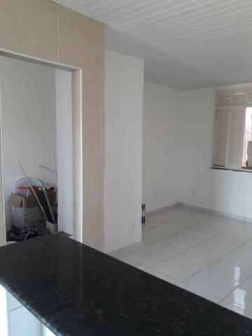 Alugo casa na rua principal Pernambués - Foto 5