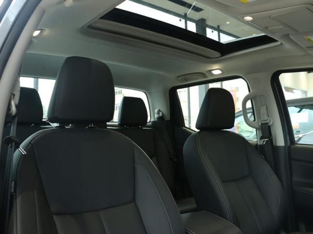 NISSAN FRONTIER 2.3 LE AT 4X4 - Foto 9