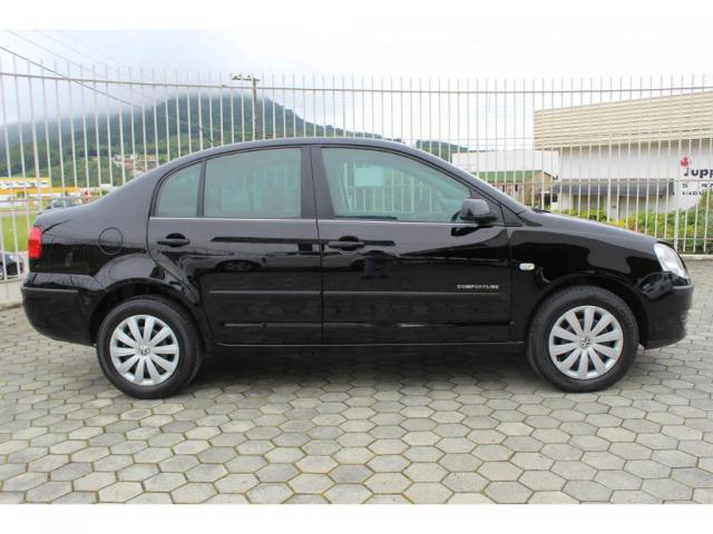 Volkswagen Polo Sedan 1.6 - Foto 4