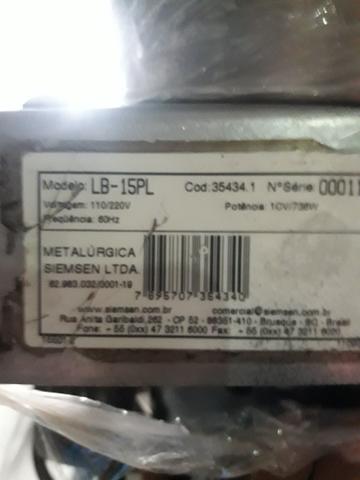Liquidificador basculante