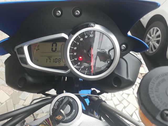Triumph Speed Triple - Foto 2