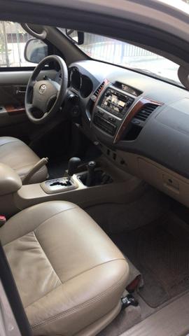 Toyota Hilux sw4 7 lugares 2011 blindada - Foto 4