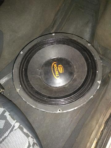 Vendo som automotivo