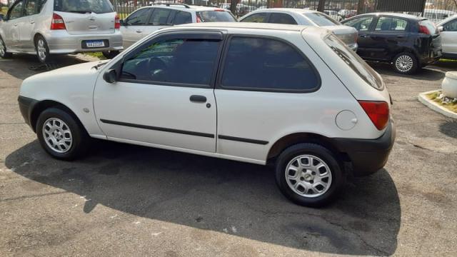 FORD FIESTA GL 1.0mpi 2P 2001 - Foto 11