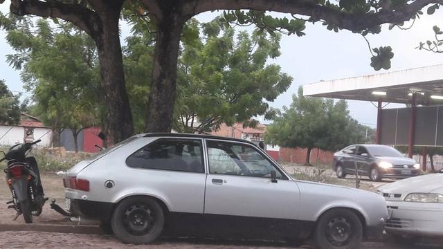 Vende-se esse lindo Chevette 1.6 em perfeito estado de conservação.valor $3.500