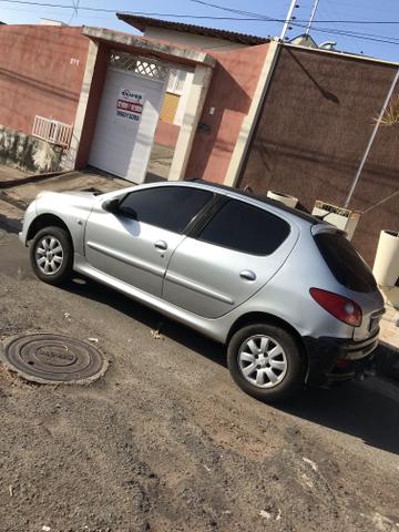 Peugeot 207 - Foto 3