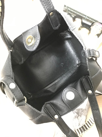 Bolsa Schutz preta - Foto 5