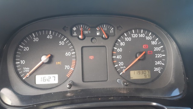 Golf 1.6 Plus, completo - Foto 10