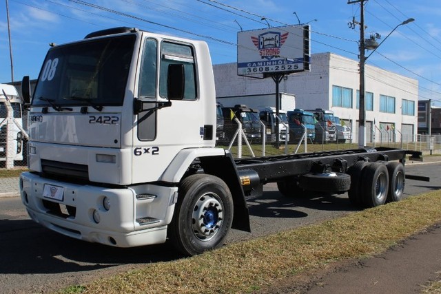 FORD CARGO 2422