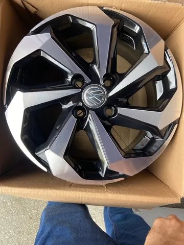 Roda Tarântula aro 14 Black diamantada.