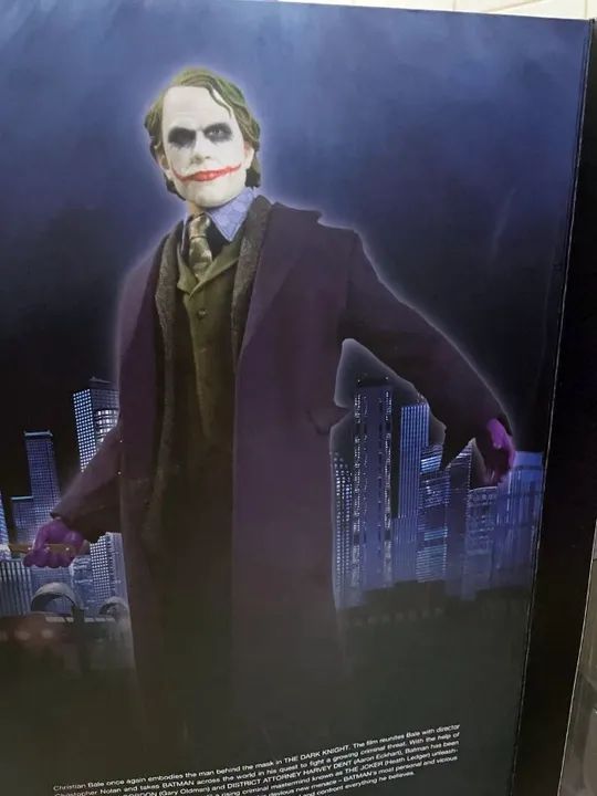 Figura Boneco Dc Direct Deluxe Joker Coringa 1/6 33 cm - Foto 3