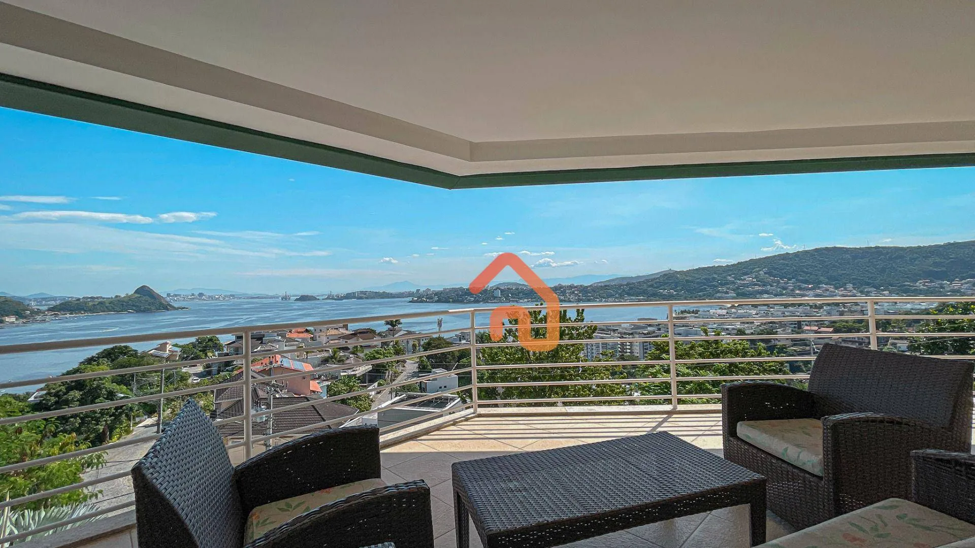 Casa à venda, 483 m² por R$ 3.600.000,00 - Charitas - Niterói/RJ