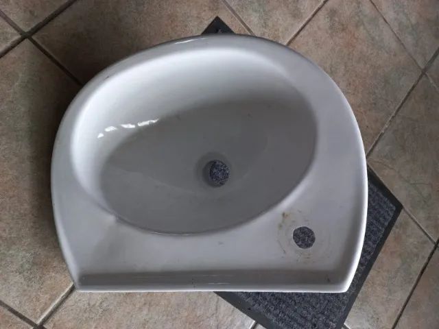 Pias Azul antiga e  Branca pequena - Foto 3