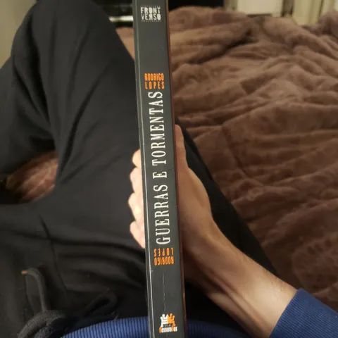 Livro: Guerras e Tormentas - Rodrigo Lopes - Foto 2