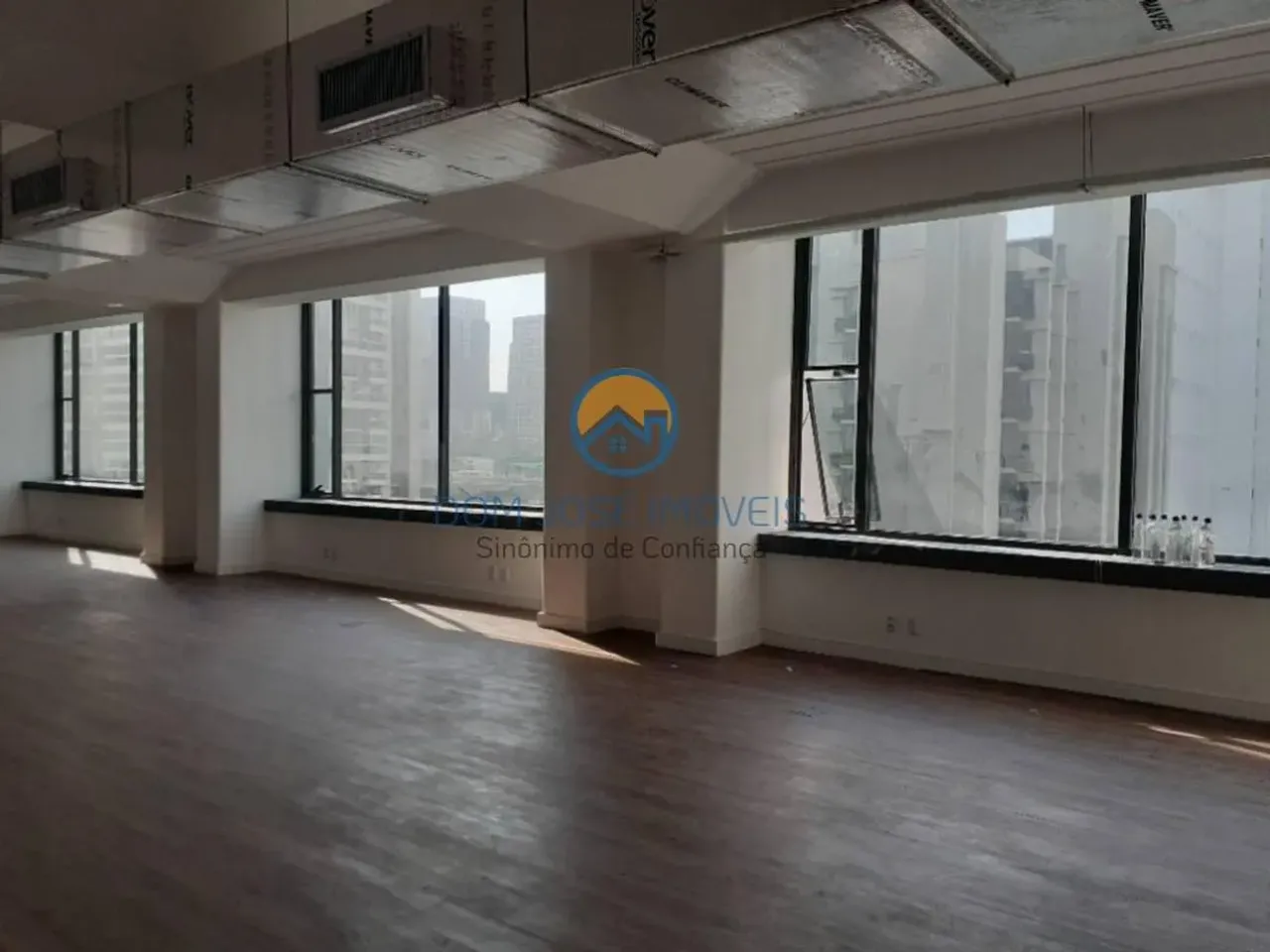 Imóvel à venda na imobiliária Dom José imóveis