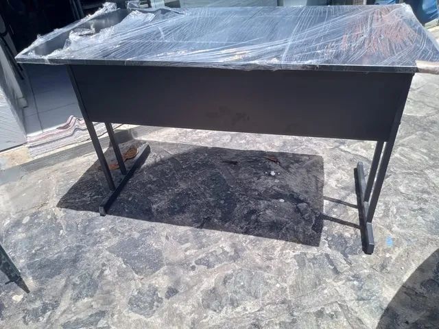 Mesa para escritório sim sem gavetas