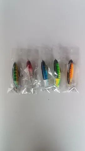 Isca artificial de hélice de superfície  