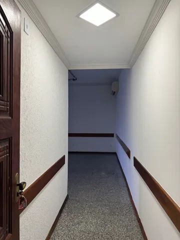 Sala comercial no calçadão de Bangu - Foto 2