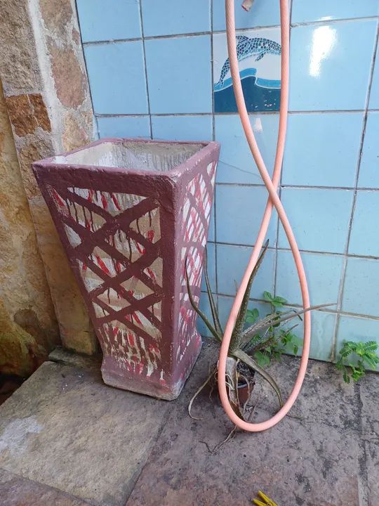 Vaso de plantas rústico R$30,00 