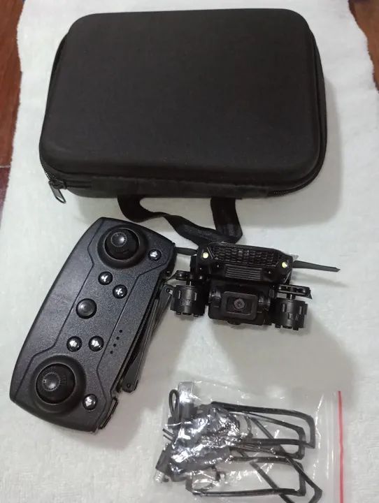 Drone com controle remoto e acessórios - Foto 3