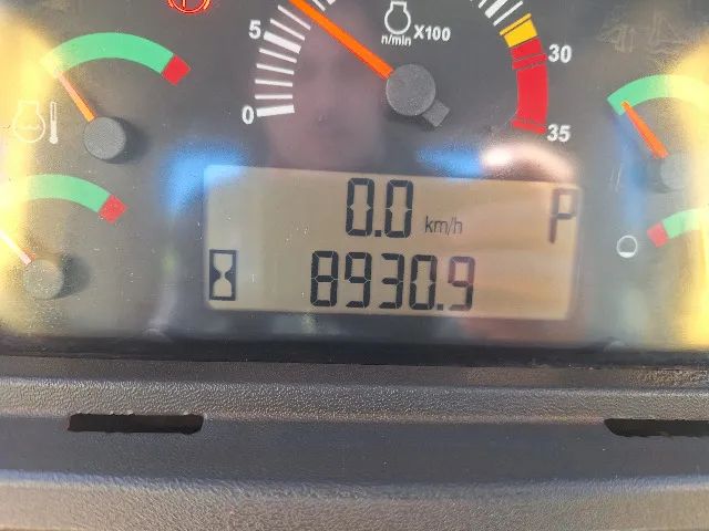 TRATOR DE ESTEIRA CATERPILLAR, D8T, ANO 2012 - Foto 6