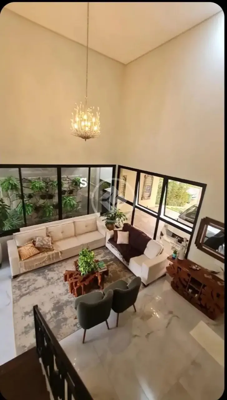 Casa sobrado no Condomínio Florais Itália. Com 5 suítes. R$ 30.000,00. Cuiabá-MT. codigo: