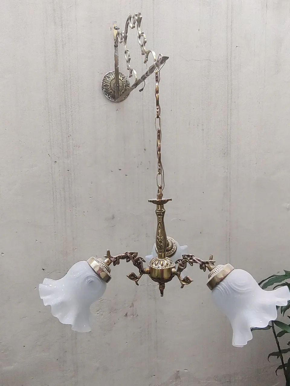 11 Lustre Clássico com 5 Cúpulas de Vidro - Foto 6