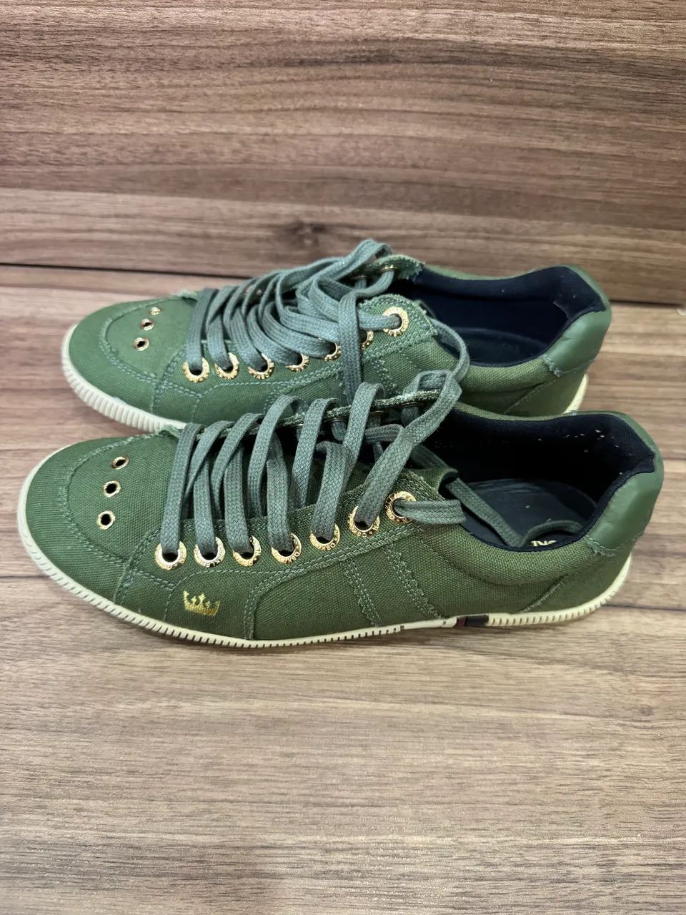 Sapatênis Osklen número 36 verde militar usado 1 vez  - Foto 3