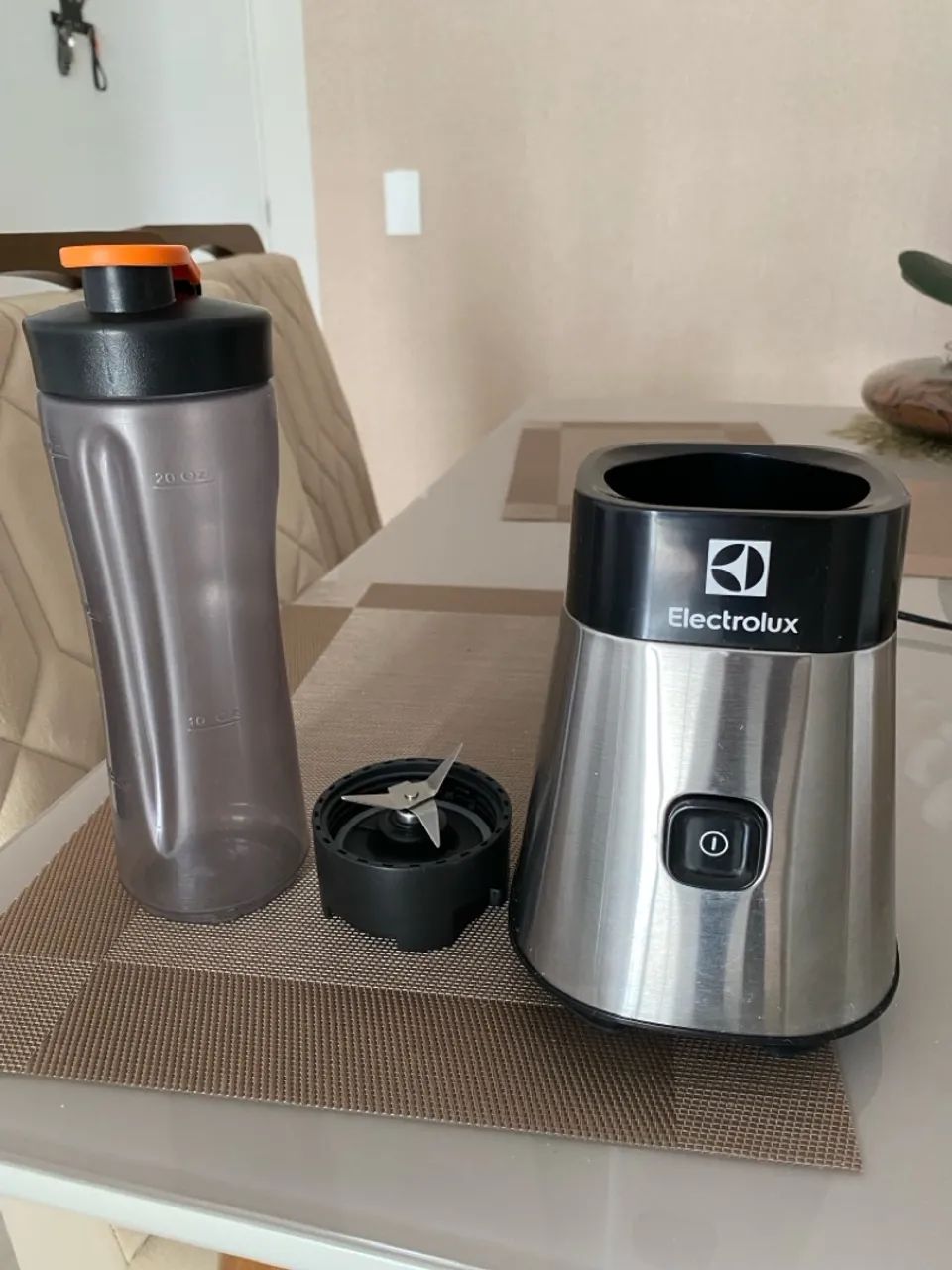 LIQUIDIFICADOR ELECTROLUX SPORT BLENDER SHAKE & GO - Foto 2