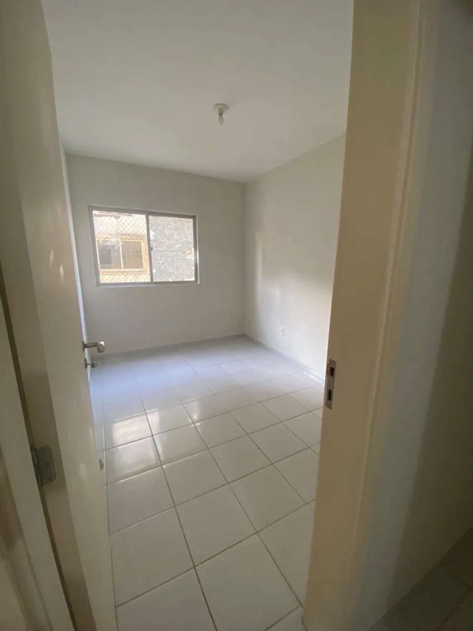 Alugo apartamento