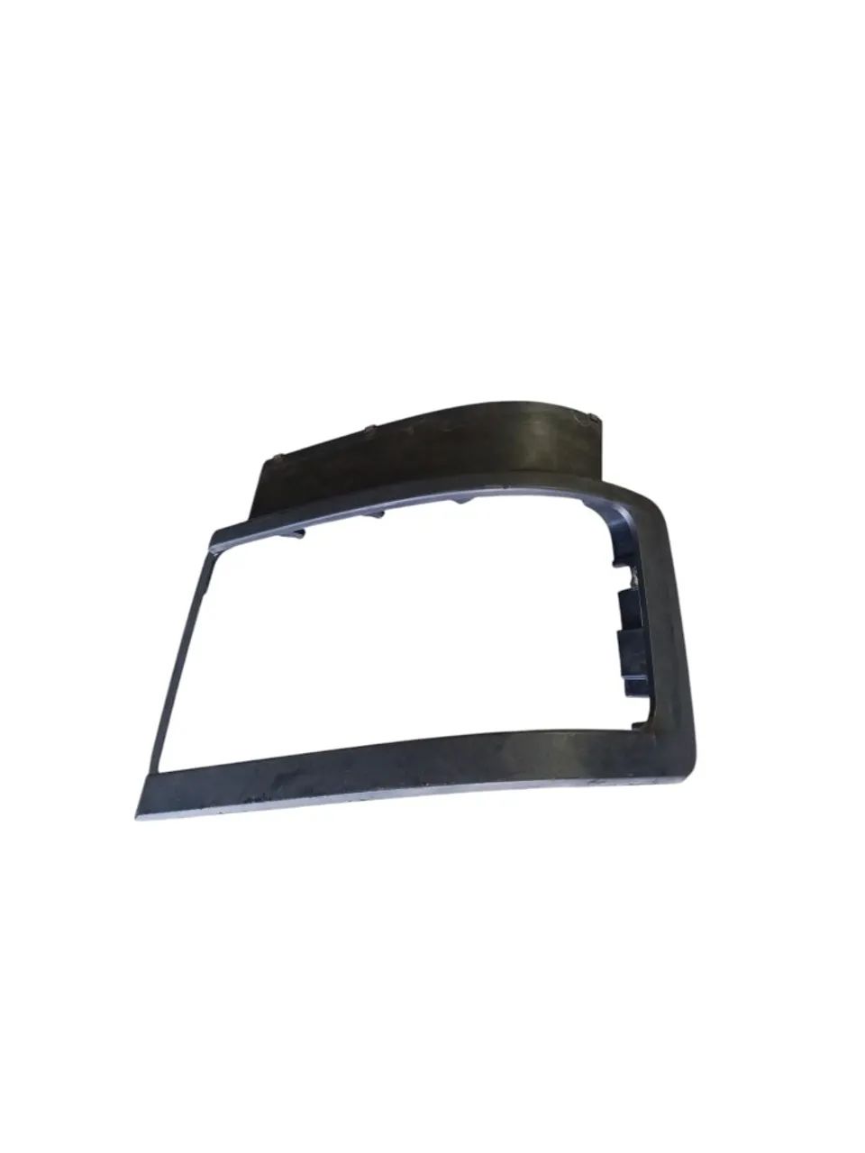 Moldura Farol Le Com Detalhe Scania P280 2019 2427875 - Foto 2