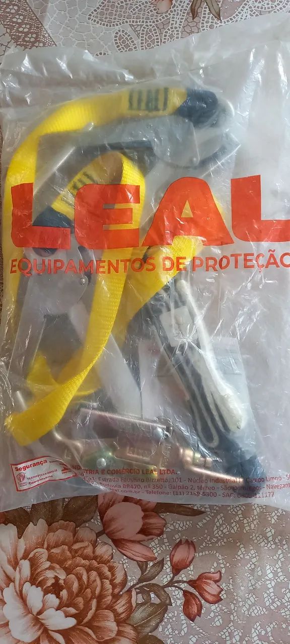 Talabarte cinto de segurança e mosquetões - Foto 3