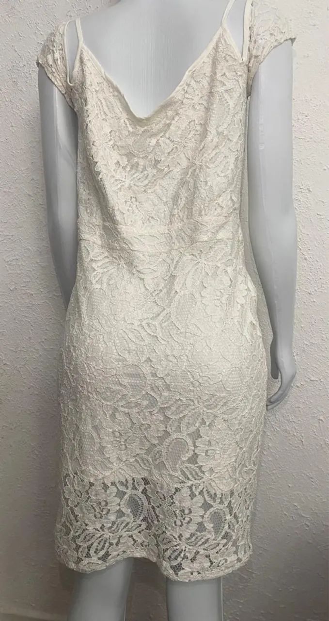 Vestido com Renda Kaele Tamanho 40 Branco Ótimo Estado - Foto 4