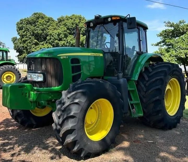 Trator John Deere 6170J ano 2018
