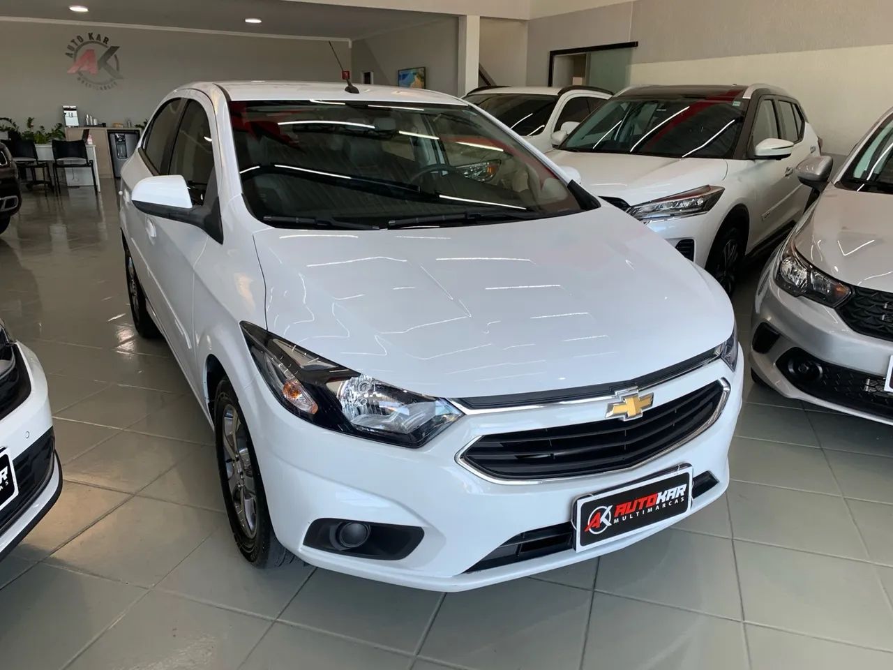 CHEVROLET ONIX 1.4 MANUAL 2019 - Foto 3