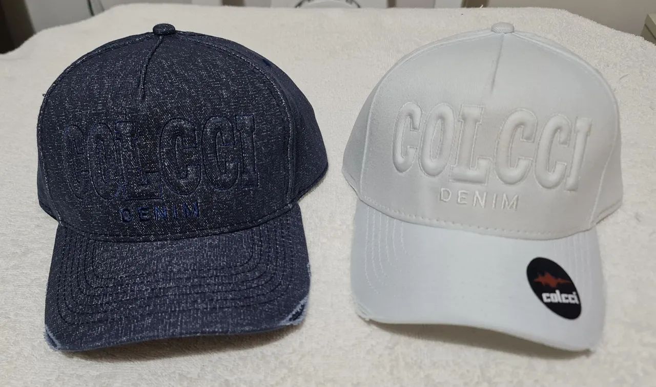 Bonés premium da Colcci