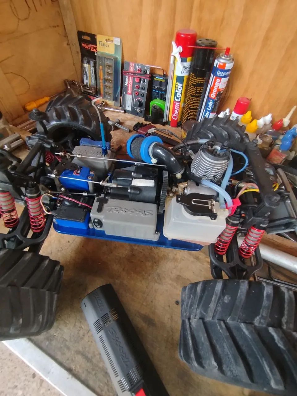 Tmaxx Traxxas automodelo  - Foto 3