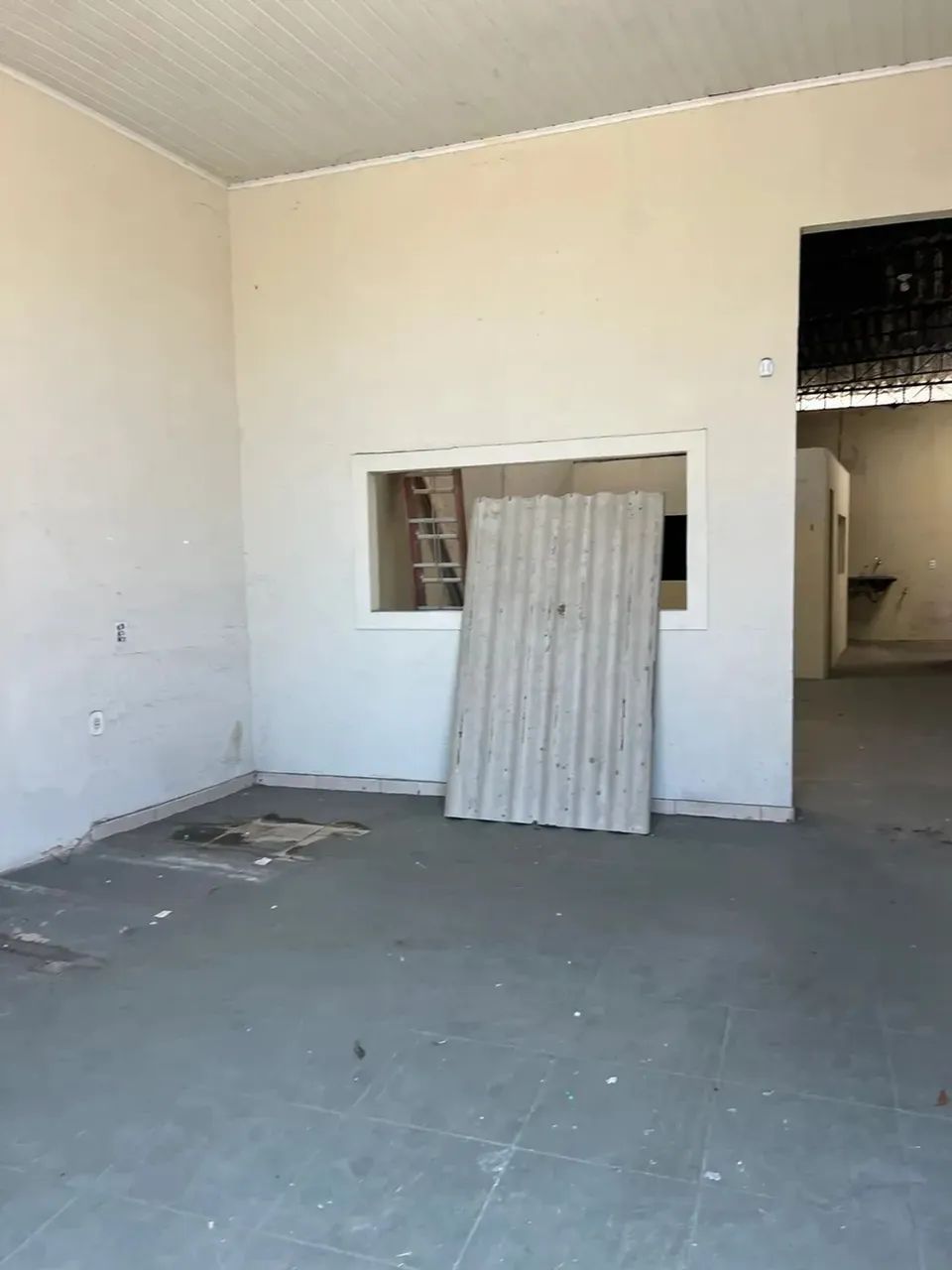ALUGA-SE GALPÃO  ÓTIMA LOCALIZAÇÃO - Foto 5