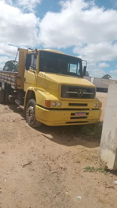 Caminhão Mercedes Benz 1620