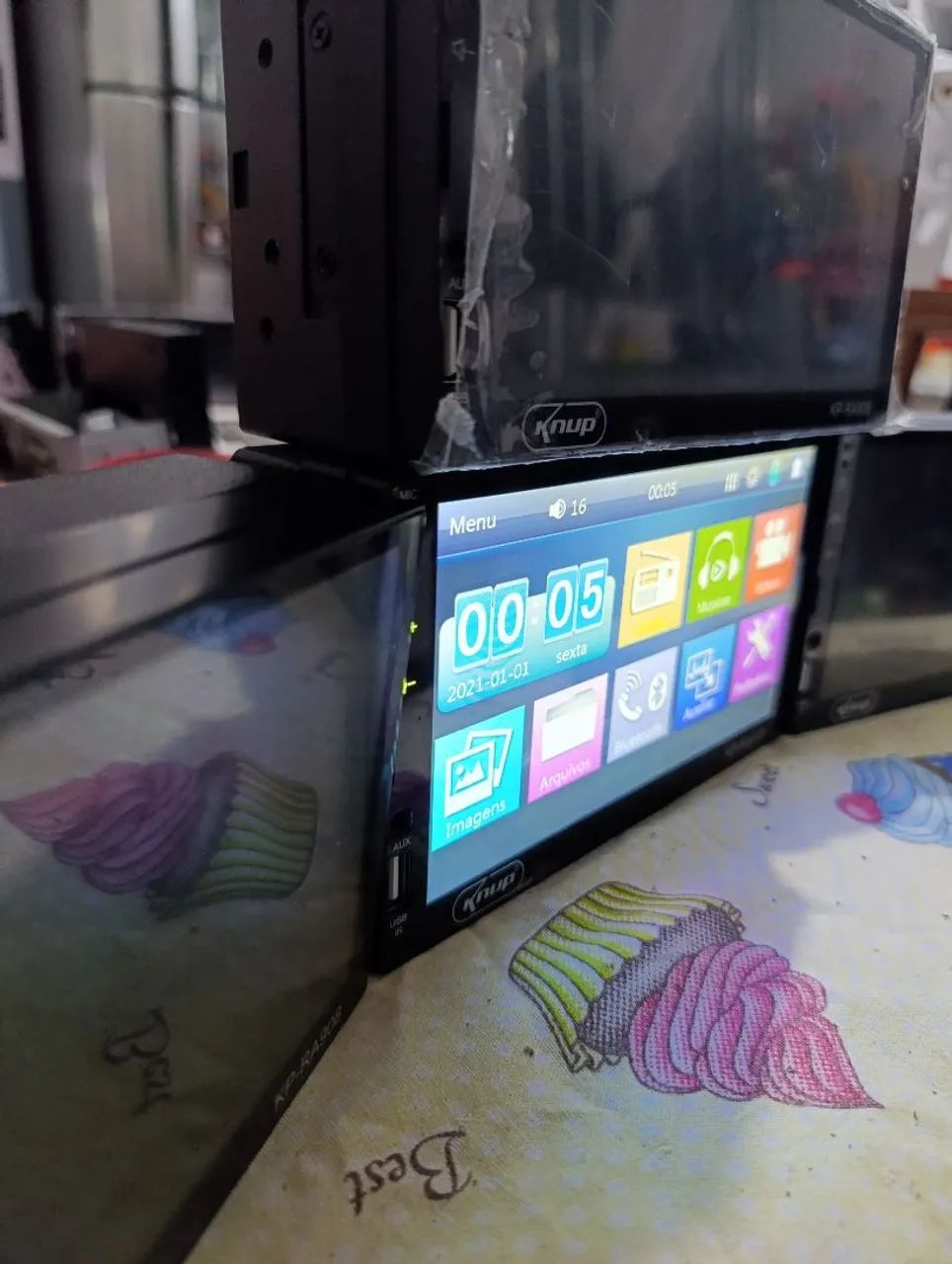 MULTIMÍDIA NOVAS, DISPLAY COM PALSTICO AINDA, ESPELHA PELO CABO DE CELULAR  - Foto 3