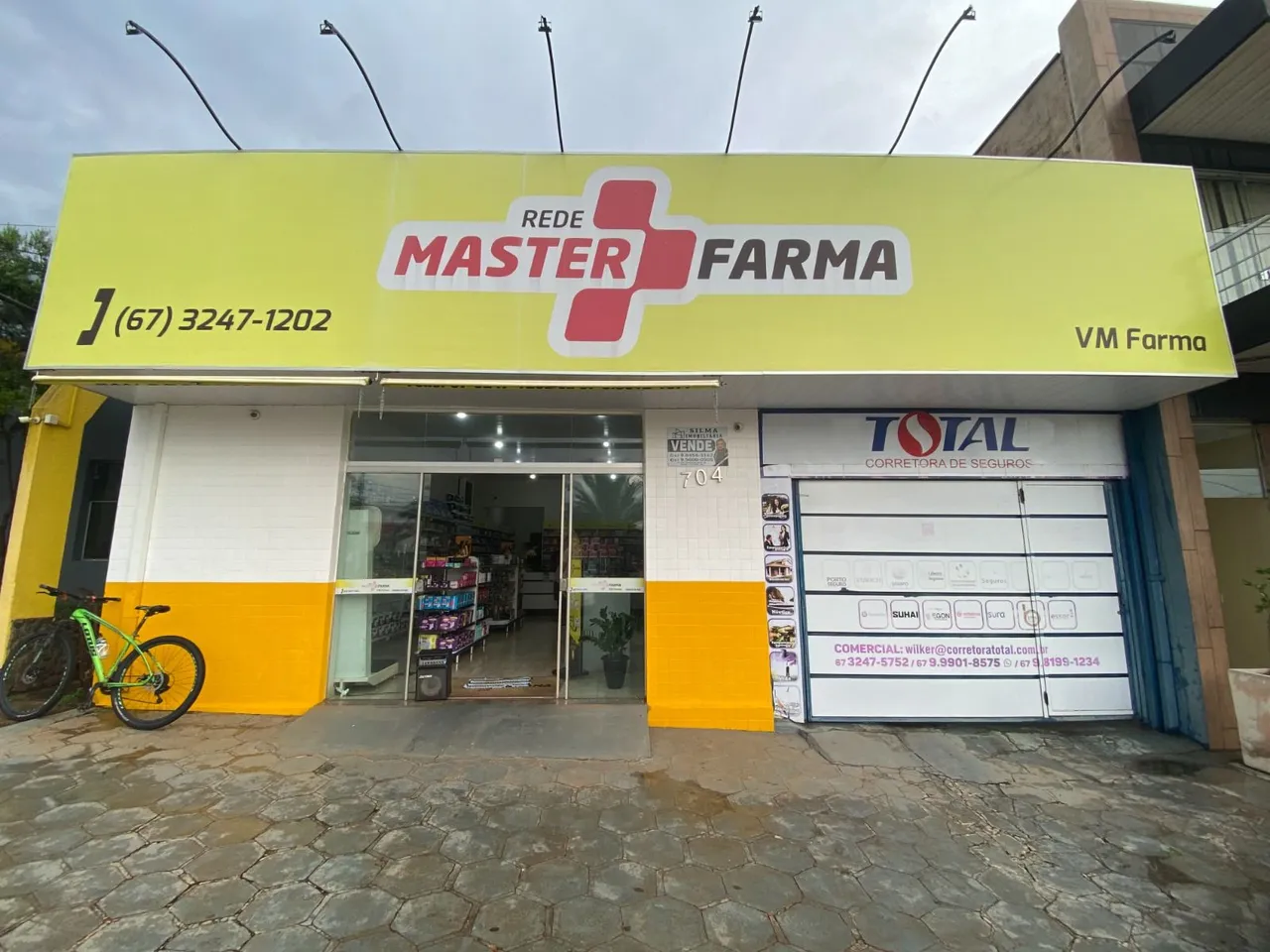 CASA + SALÃO COMERCIAL NO CENTRO DE COSRA RICA -MS