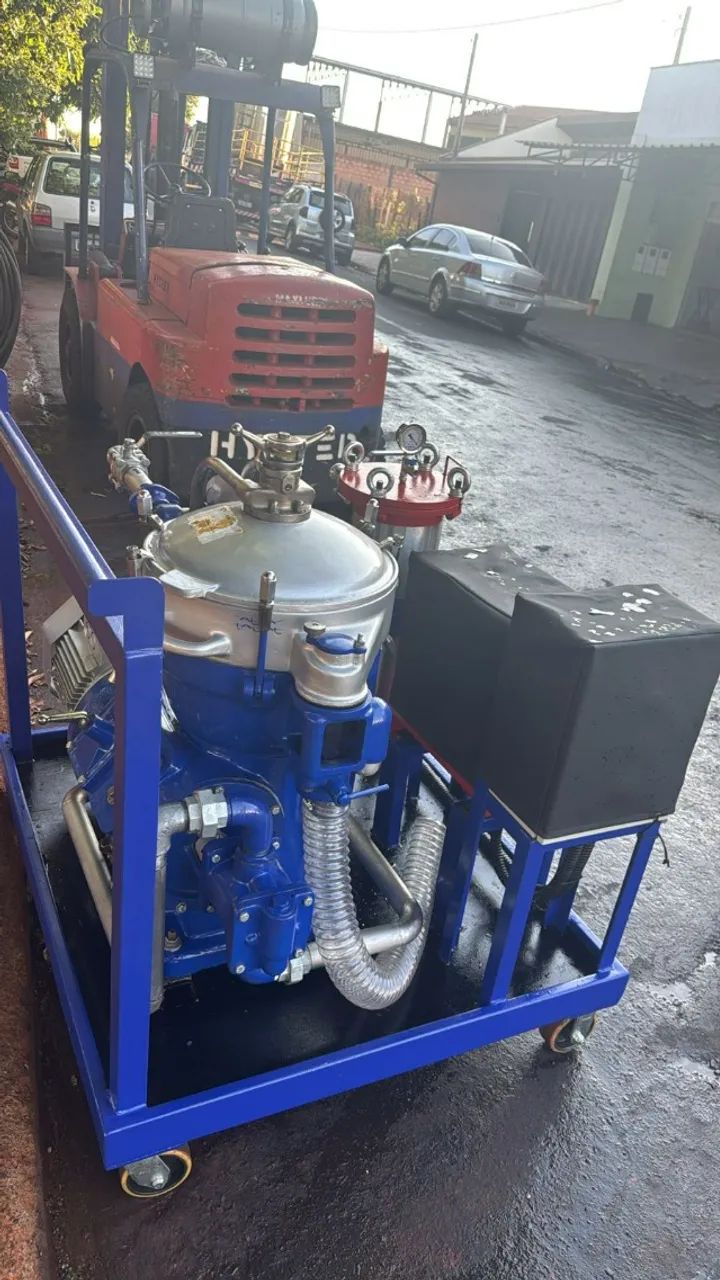 centrifuga alfa laval mab 206, com skid, painel e filtro  REVISADA COM GARANTIA DE 3 MESES - Foto 2